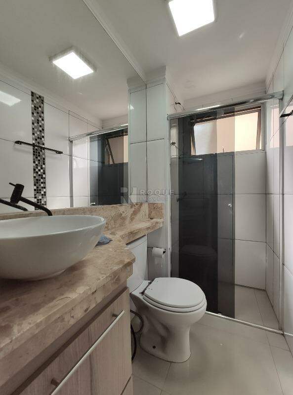 Apartamento para aluguel no bairro Jardim Residencial Recanto Alvorada: WC social