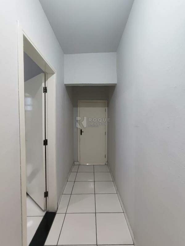 Casa Residencial para aluguel no bairro Parque Residencial Santa Eulália: Corredor interno