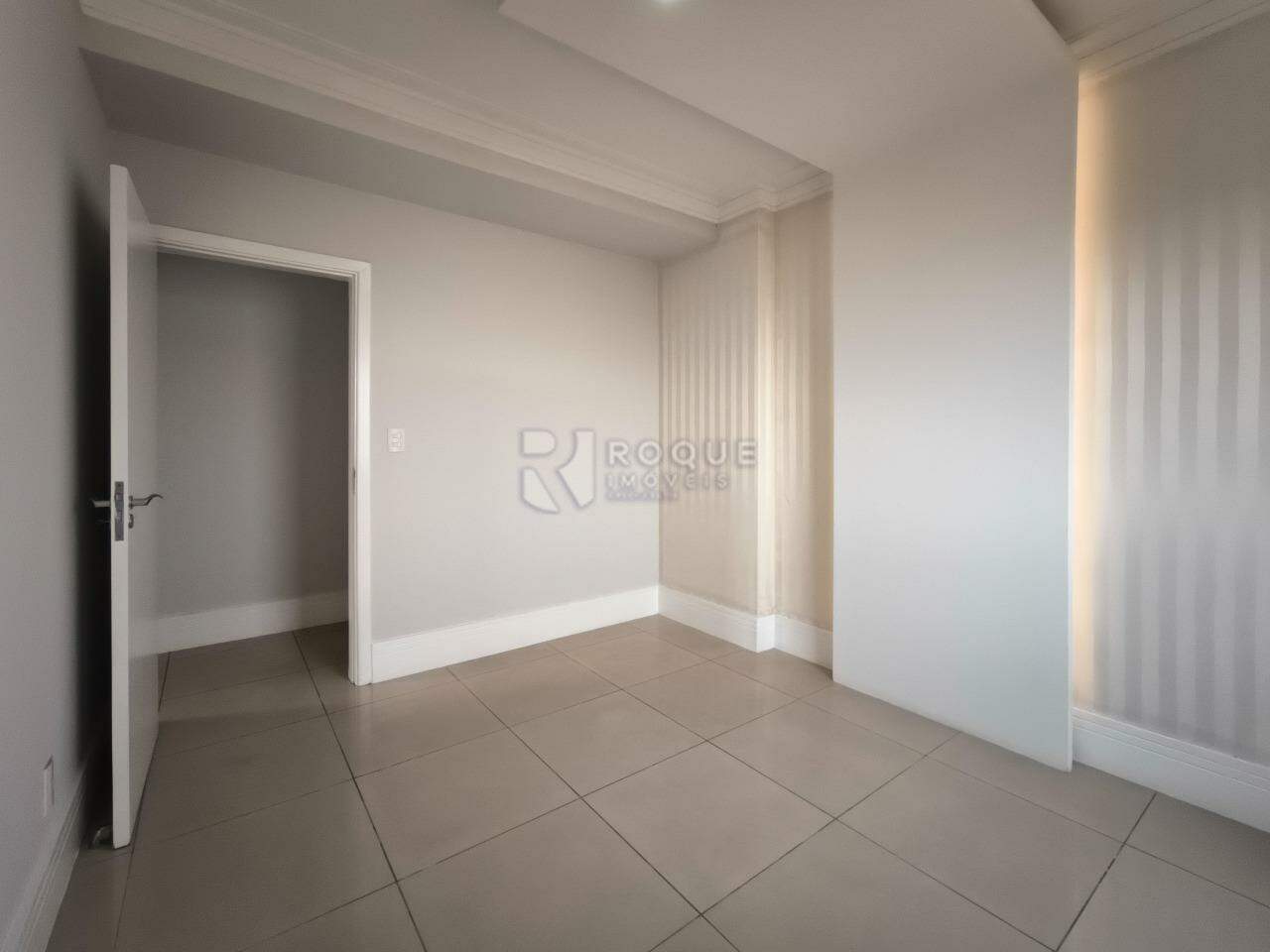 Apartamento para aluguel no bairro Centro: DORMITÓRIO 1