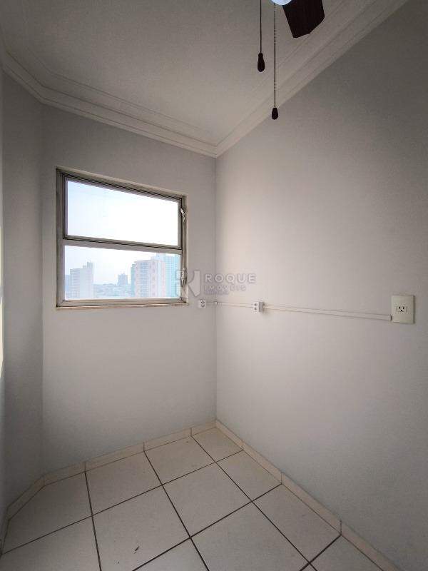 Apartamento para aluguel no bairro Centro: DORMITÓRIO DE SERVIÇO