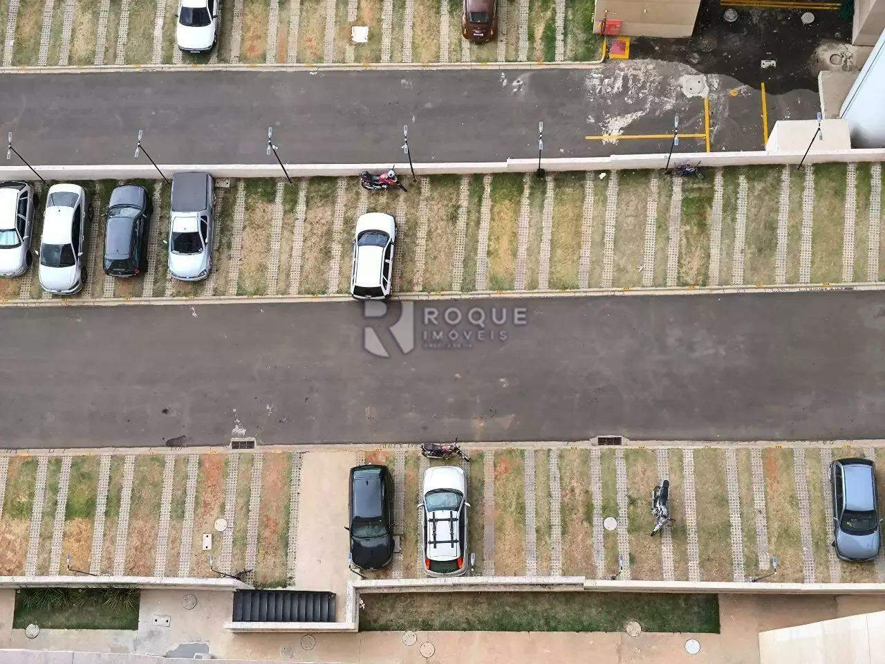 Apartamento à venda no bairro Parque Hippolyto: Vagas Garagem