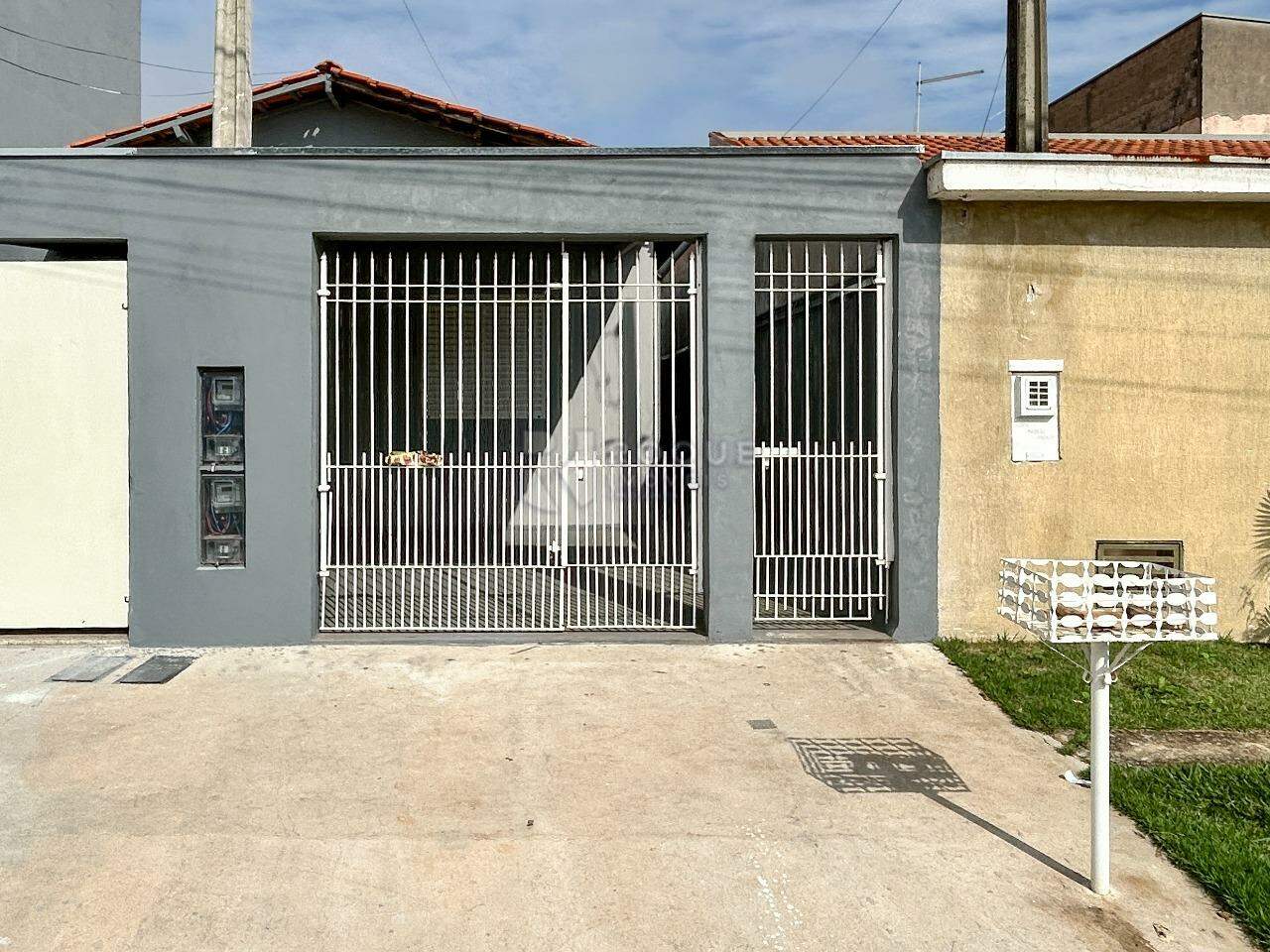 Casa Residencial para aluguel no bairro Jardim Residencial Alto do Flamboyant: Fachada 