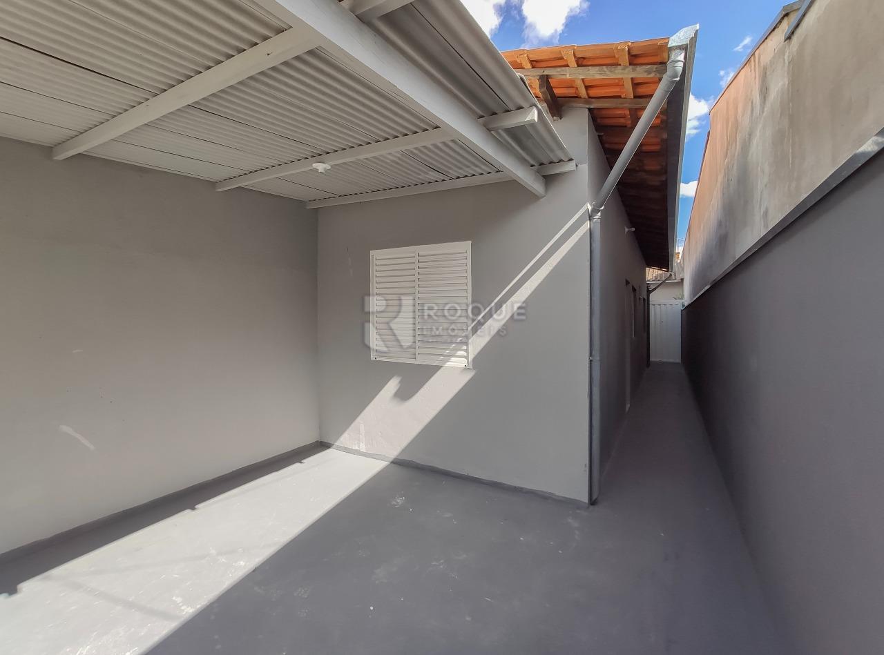 Casa Residencial para aluguel no bairro Jardim Residencial Alto do Flamboyant: Garagem 