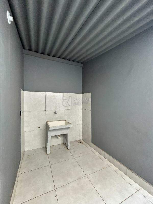Casa Residencial para aluguel no bairro Jardim Residencial Alto do Flamboyant: Área de serviço 