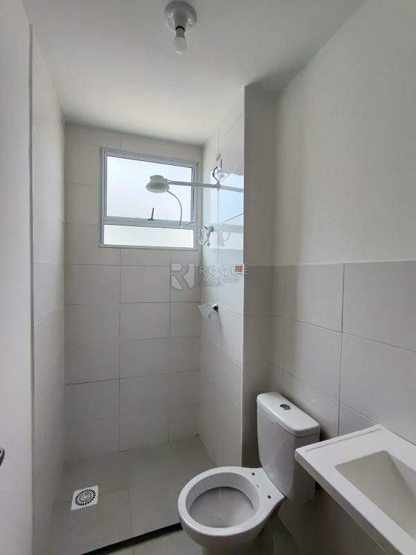 Apartamento para aluguel no bairro Fazenda Duas Barras: WC