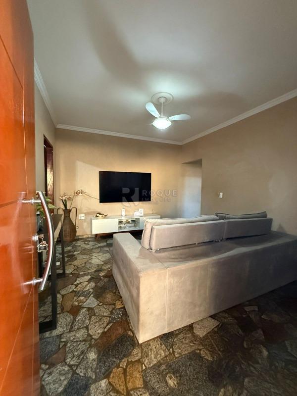 Casa Residencial à venda no bairro Jardim Elite: 