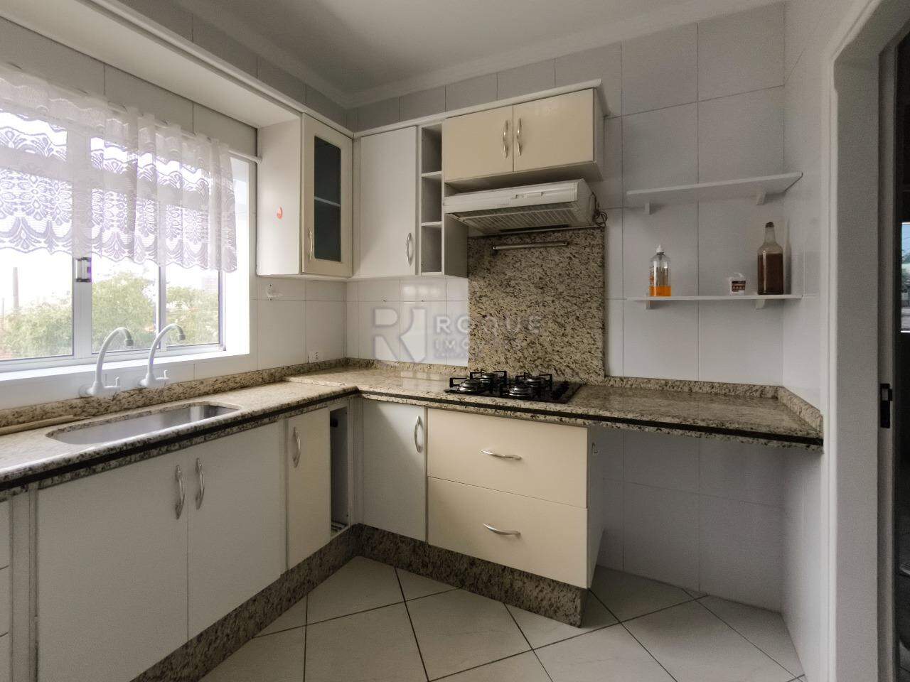 Casa Comercial à venda no bairro Jardim Piratininga: COZINHA