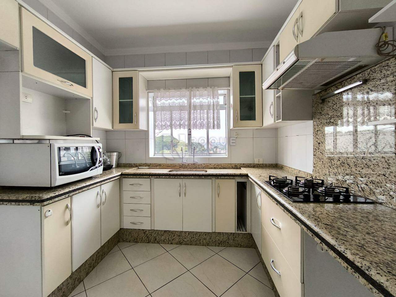 Casa Comercial à venda no bairro Jardim Piratininga: COZINHA