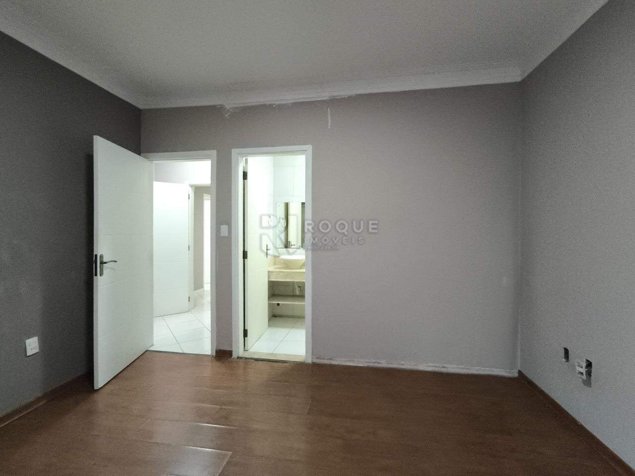 Casa Comercial à venda no bairro Jardim Piratininga: SUÍTE