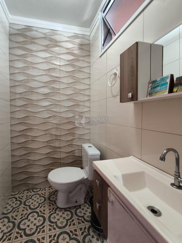 Casa em condomínio à venda no bairro Residencial Itamaracá: BANHEIRO ÁREA GOURMET