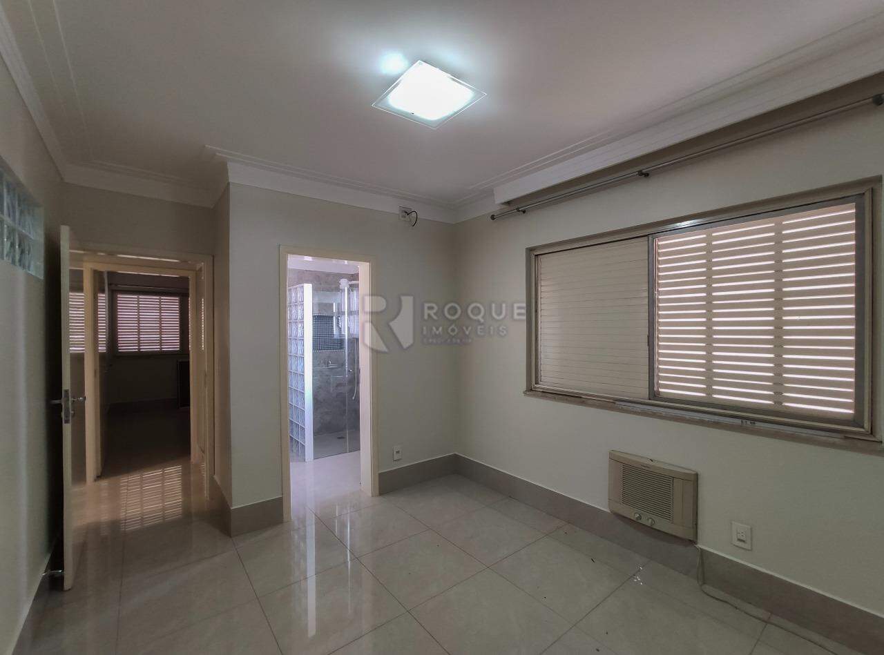 Apartamento à venda no bairro Centro: Dormitório 3 suíte 