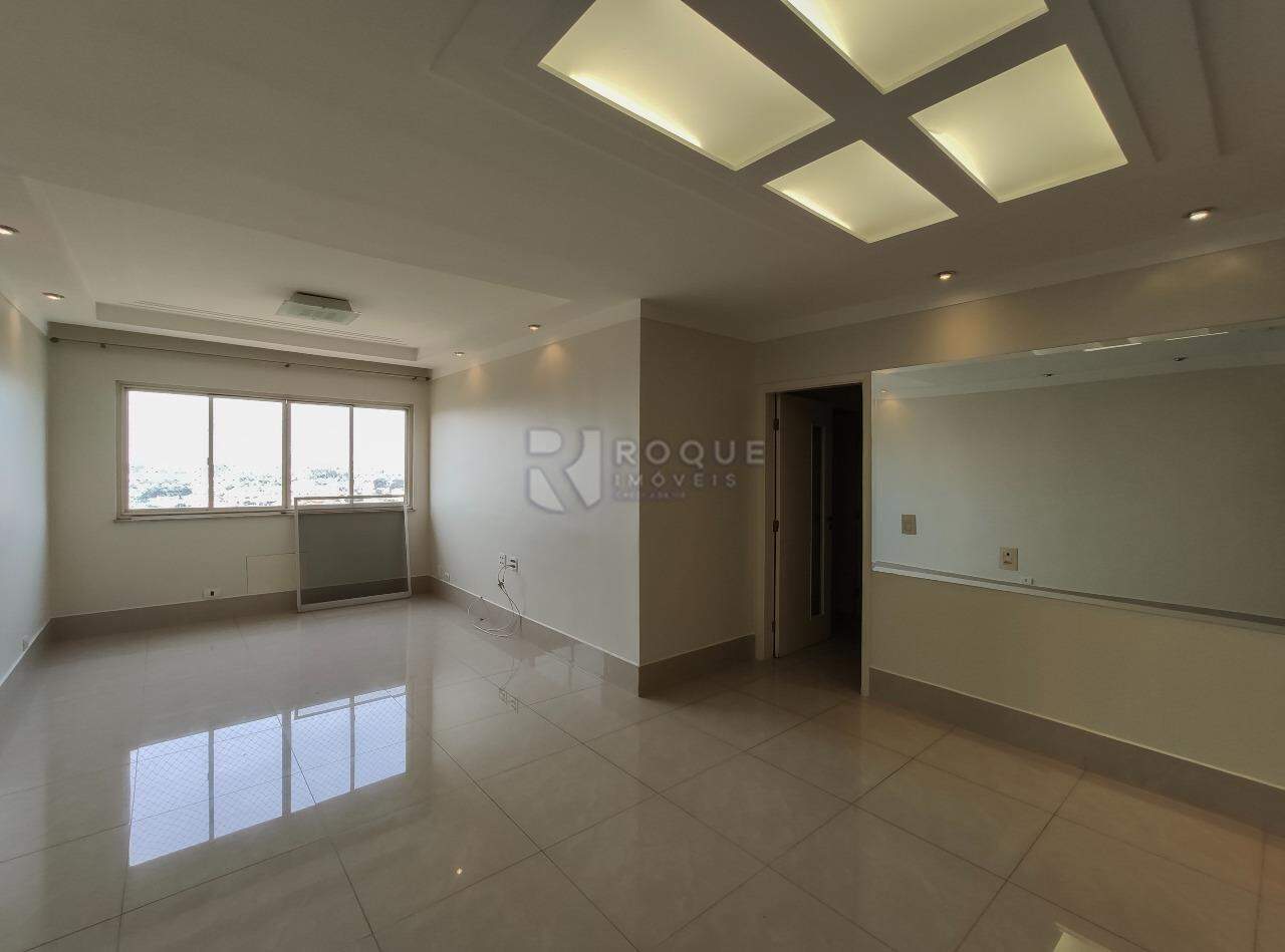 Apartamento à venda no bairro Centro: Sala 