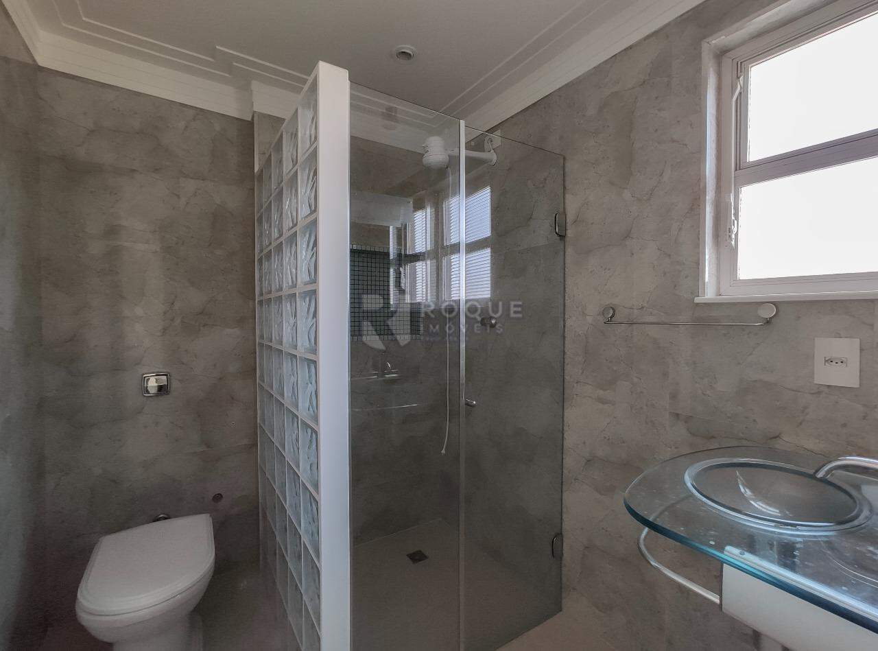 Apartamento à venda no bairro Centro: WC suíte 