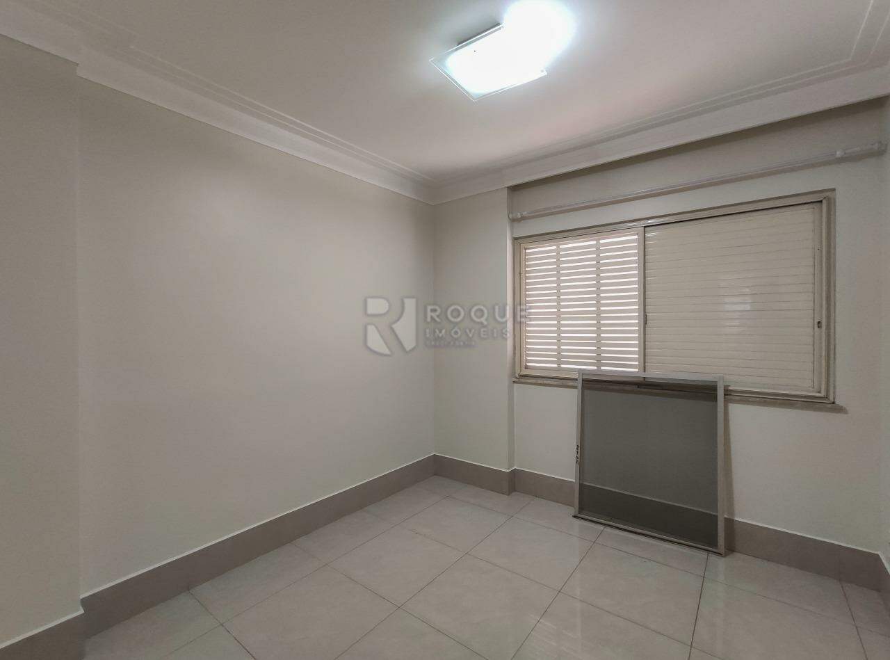 Apartamento à venda no bairro Centro: Dormitório 2