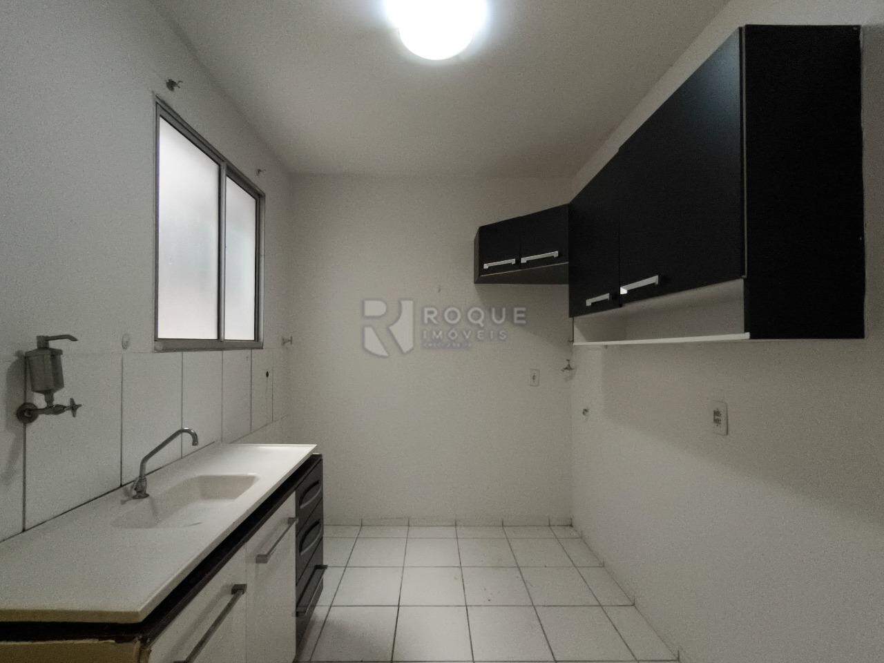 Apartamento à venda no bairro Jardim do Lago: COZINHA