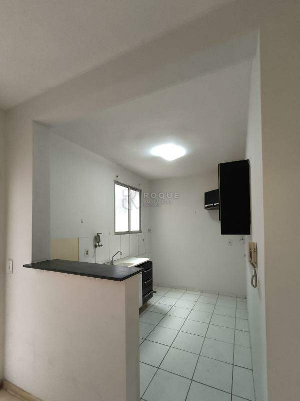 Apartamento à venda no bairro Jardim do Lago: COZINHA