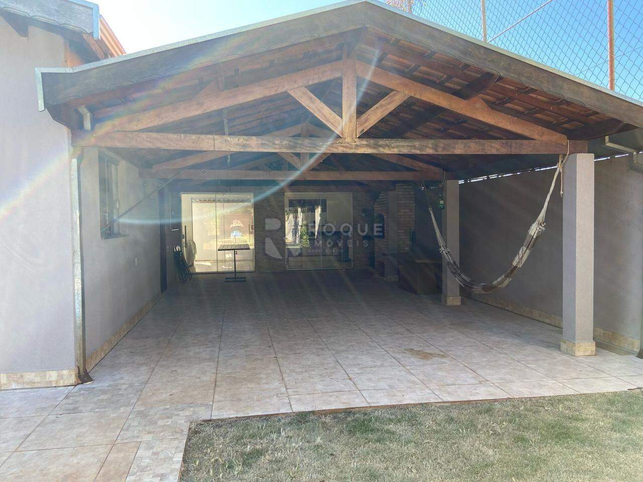 Chácara à venda no bairro Graminha: Salão