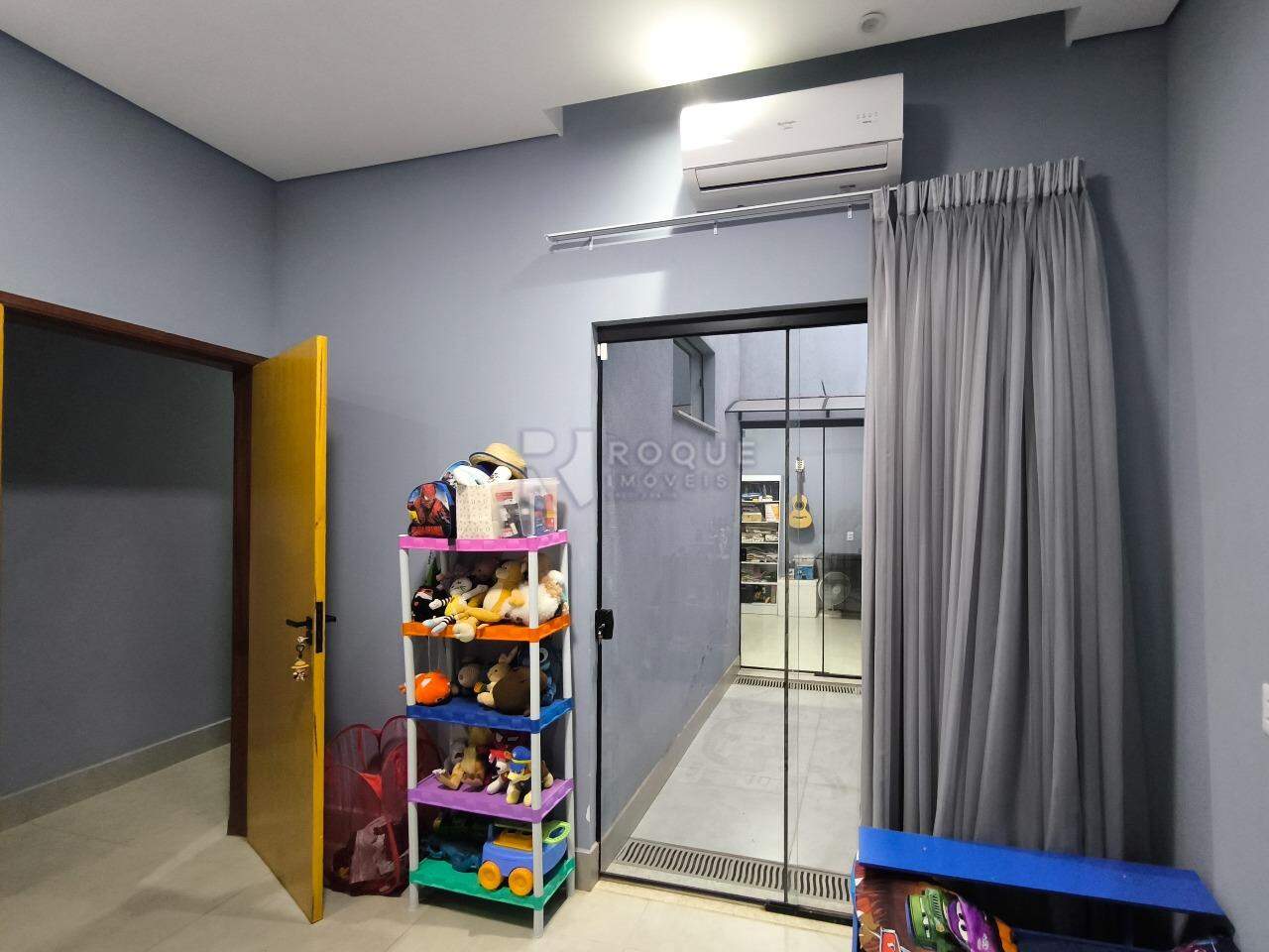 Casa Residencial à venda no bairro Residencial Colinas do Engenho I: DORMITÓRIO 2