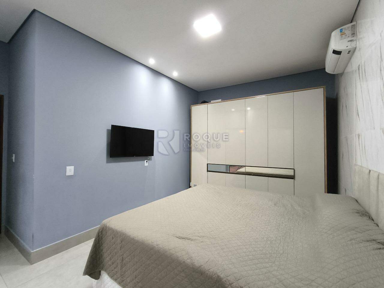 Casa Residencial à venda no bairro Residencial Colinas do Engenho I: SUÍTE