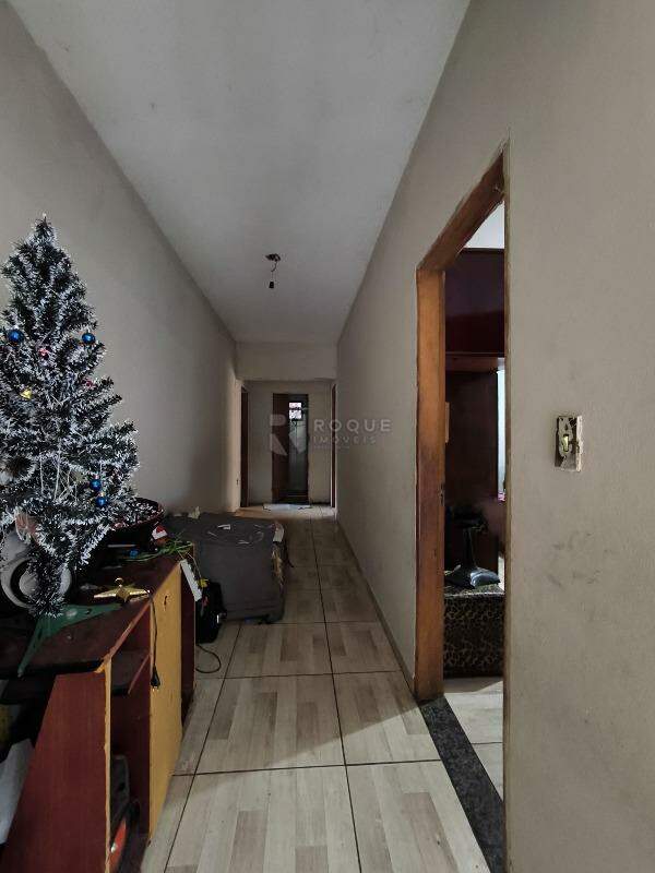 Casa Residencial à venda no bairro Jardim Residencial Antonio Simonetti: CORREDOR INTERNO