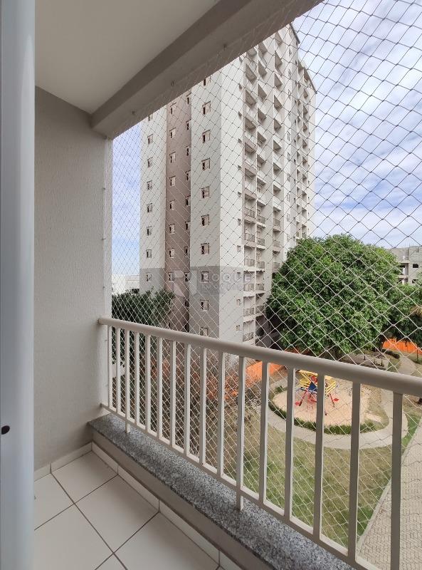 Apartamento à venda no bairro Jardim Residencial Roseira: Sacada 