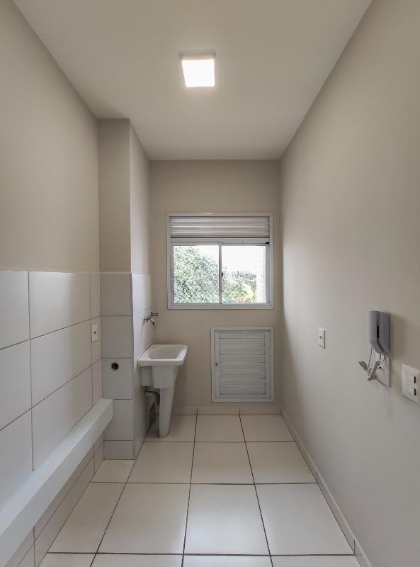 Apartamento à venda no bairro Jardim Residencial Roseira: Área de serviço