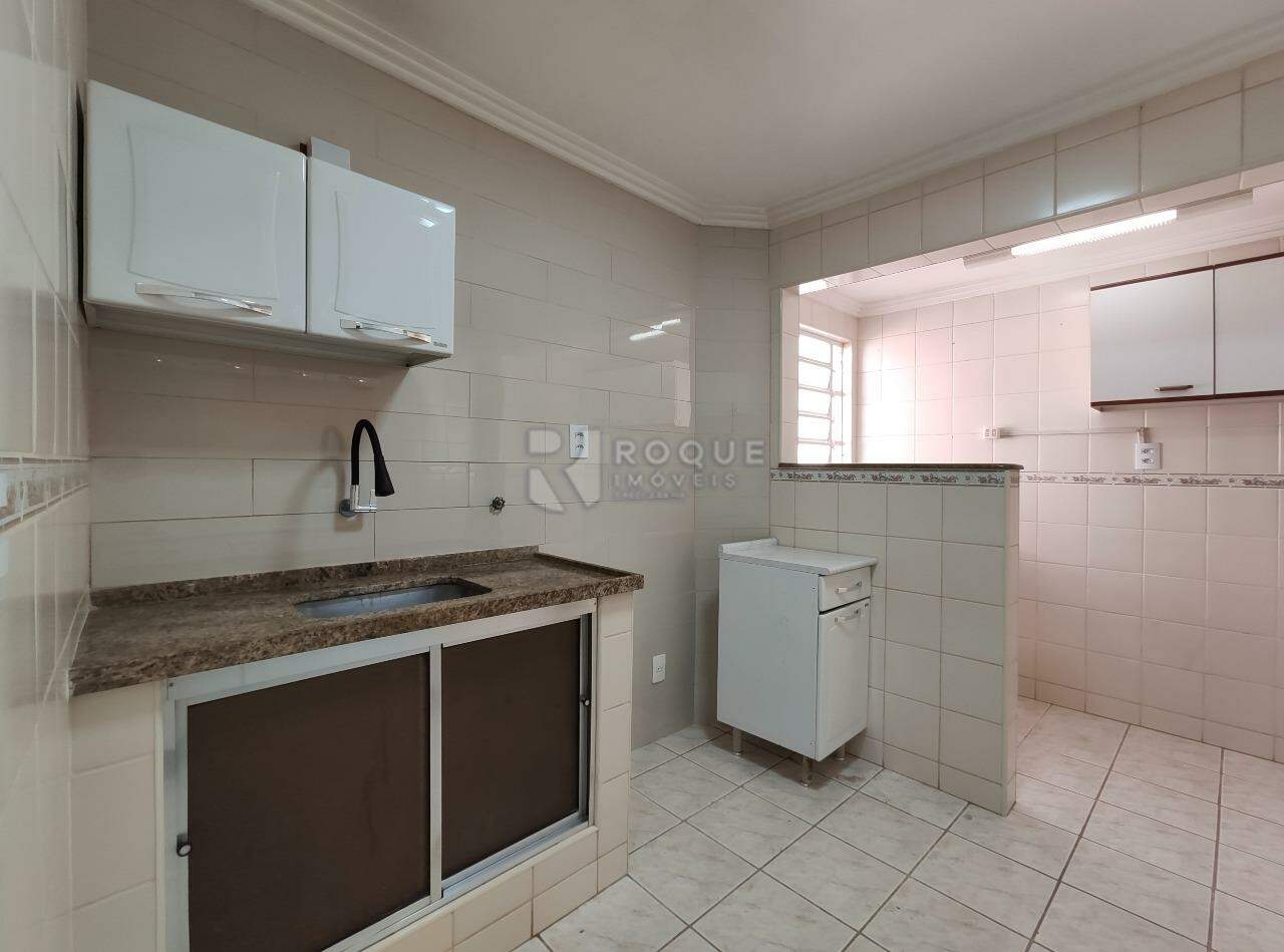 Apartamento para aluguel no bairro Itaipu: Cozinha / Área de serviço 
