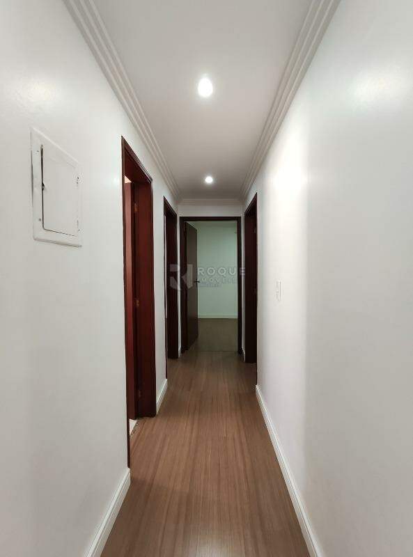 Apartamento para aluguel no bairro Itaipu: Hall 