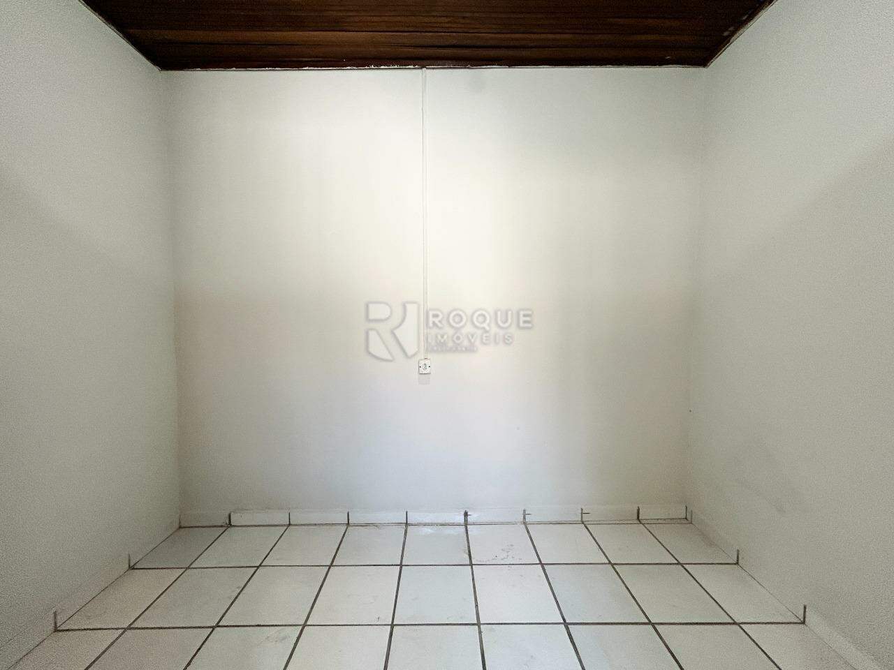 Casa Residencial para aluguel no bairro Jardim Cavinato: Dormitório 2