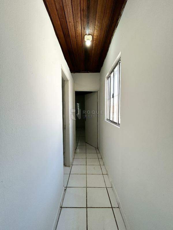 Casa Residencial para aluguel no bairro Jardim Cavinato: Hall 