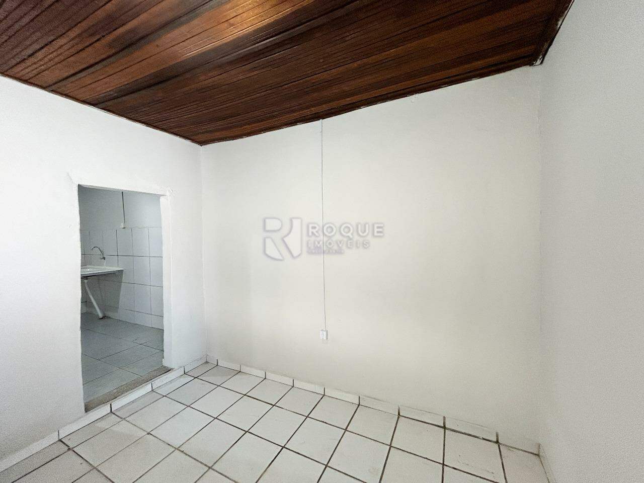 Casa Residencial para aluguel no bairro Jardim Cavinato: Sala 