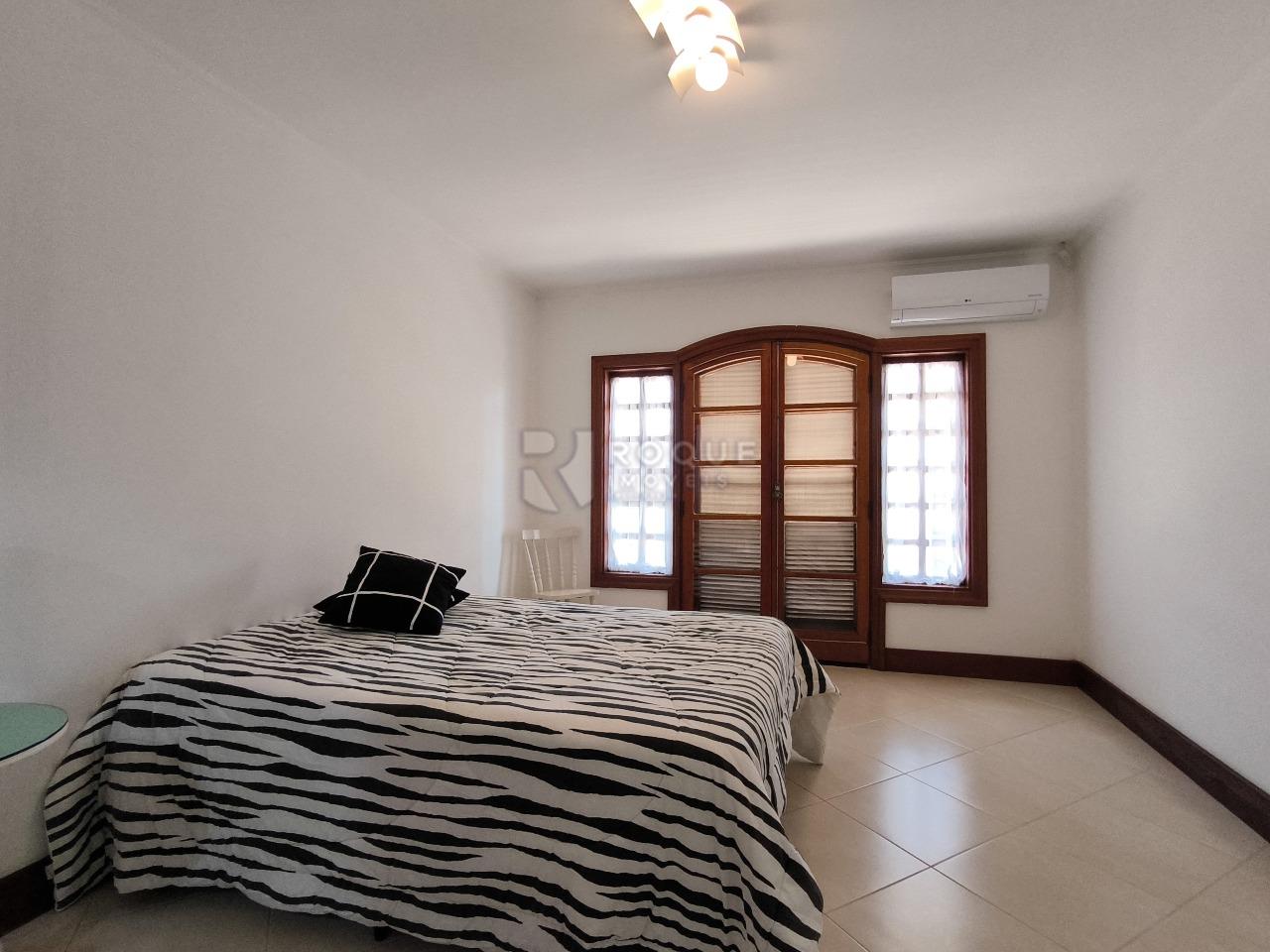 Chácara à venda no bairro Estância Eldorado: SUÍTE 1