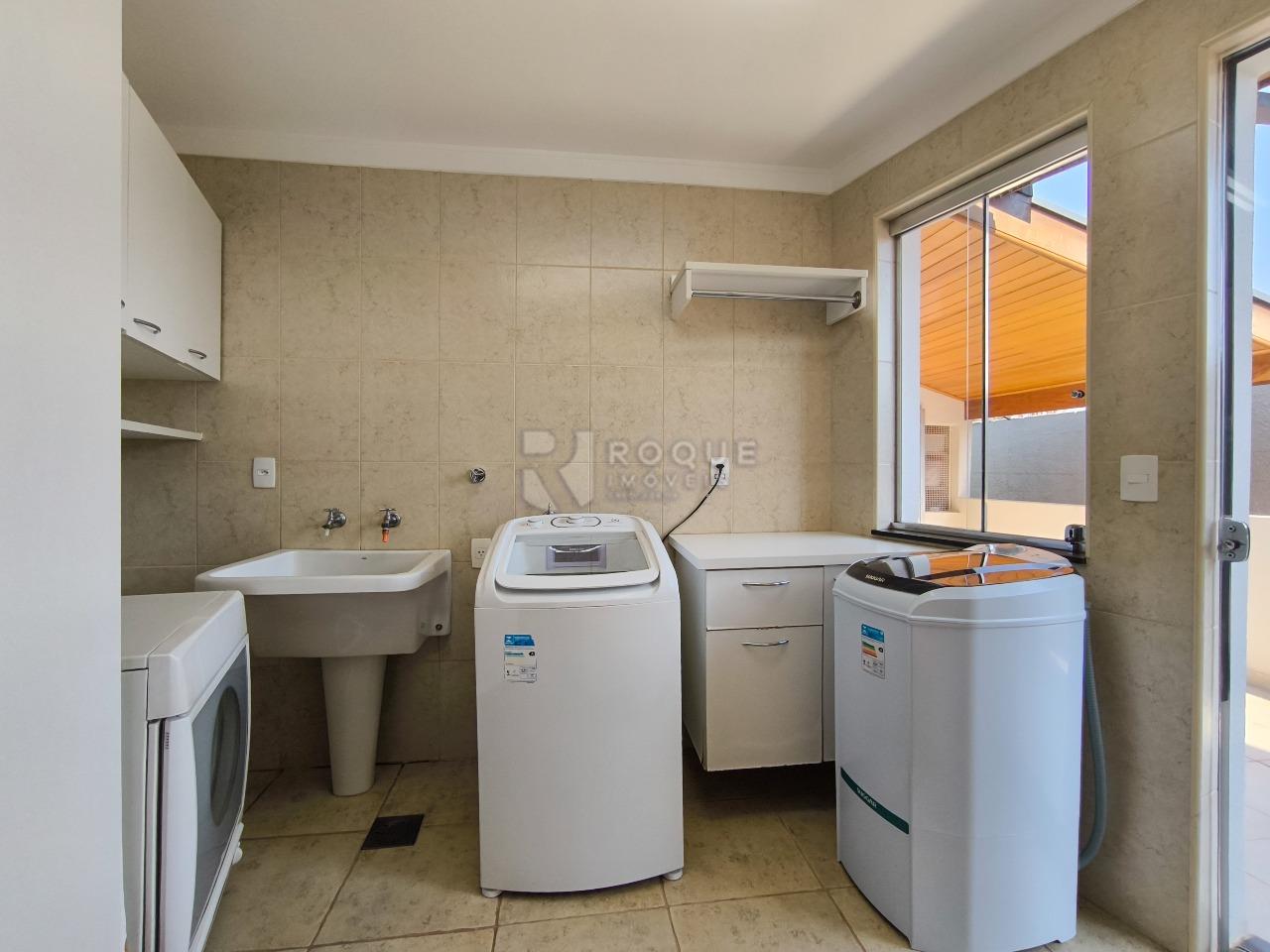 Chácara à venda no bairro Estância Eldorado: LAVANDERIA