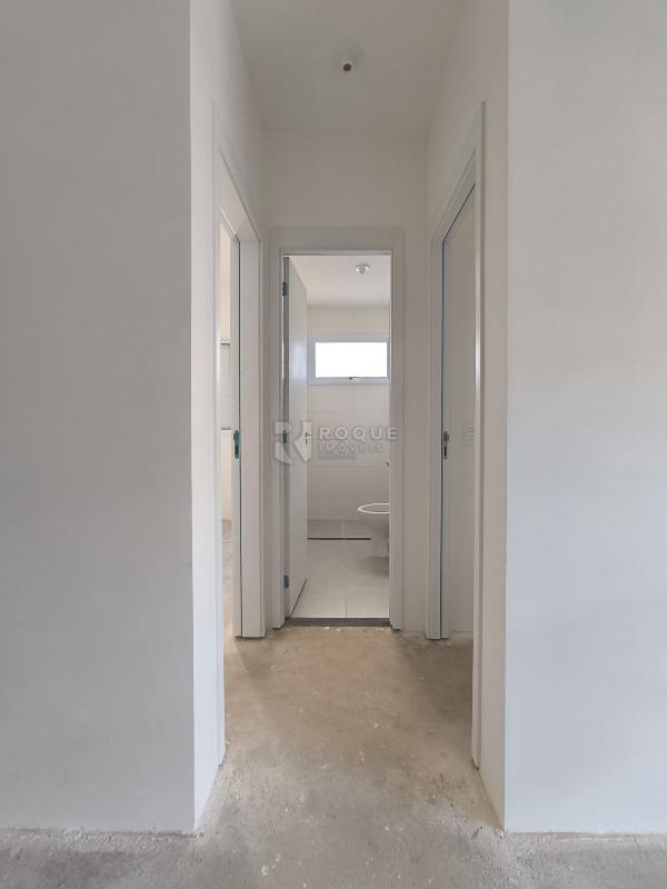 Apartamento à venda no bairro Jardim Santa Adélia: CORREDOR INTERNO