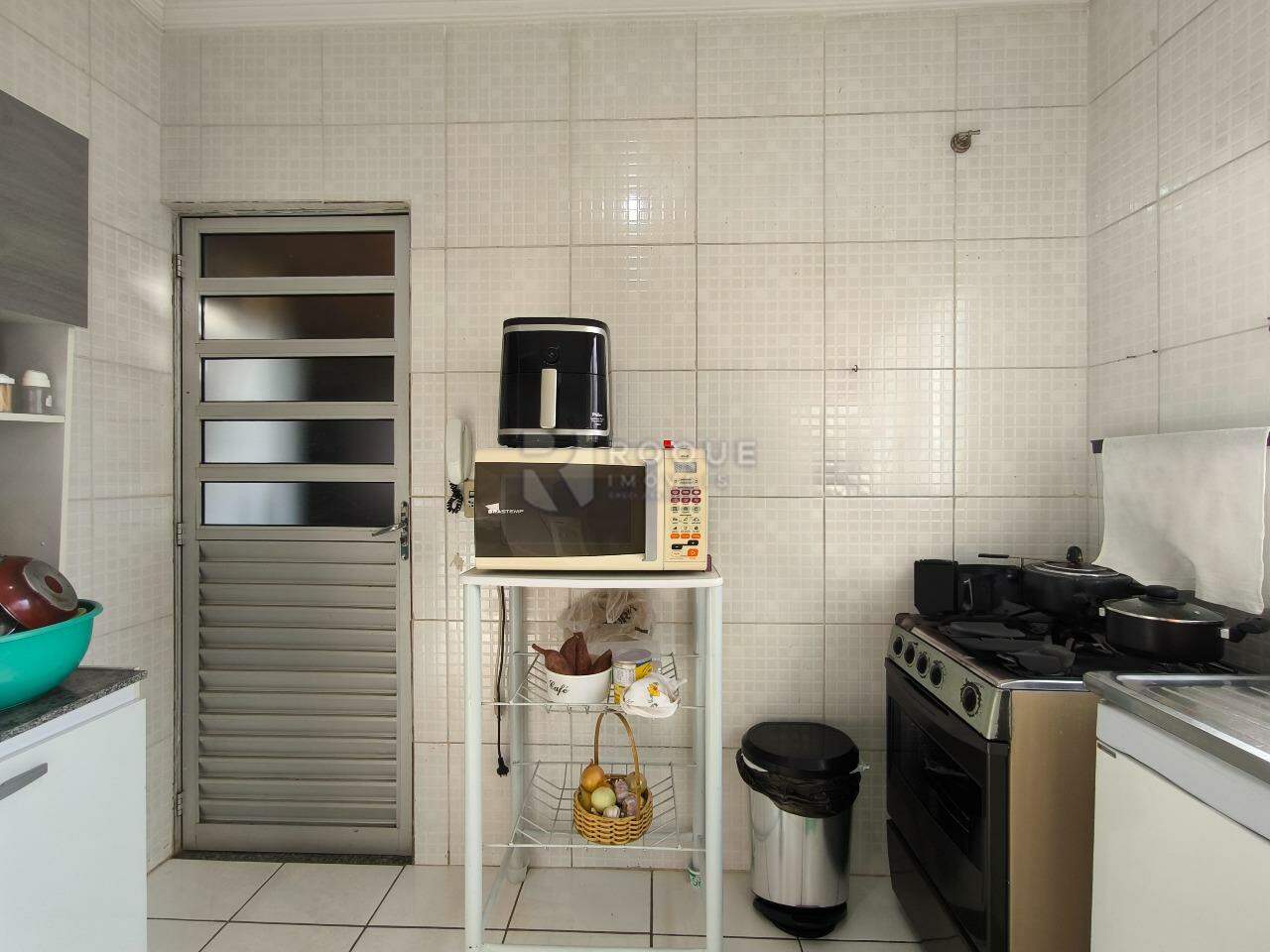 Casa Residencial à venda no bairro Jardim Residencial e Comercial Alto dos Laranjais: COZINHA