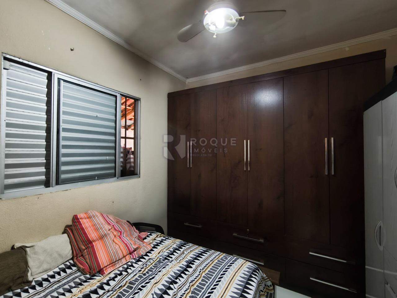 Casa Residencial à venda no bairro Jardim Residencial e Comercial Alto dos Laranjais: DORMITÓRIO 1