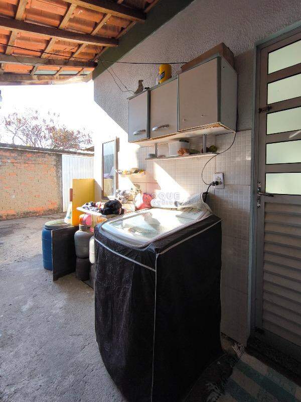 Casa Residencial à venda no bairro Jardim Residencial e Comercial Alto dos Laranjais: LAVANDERIA