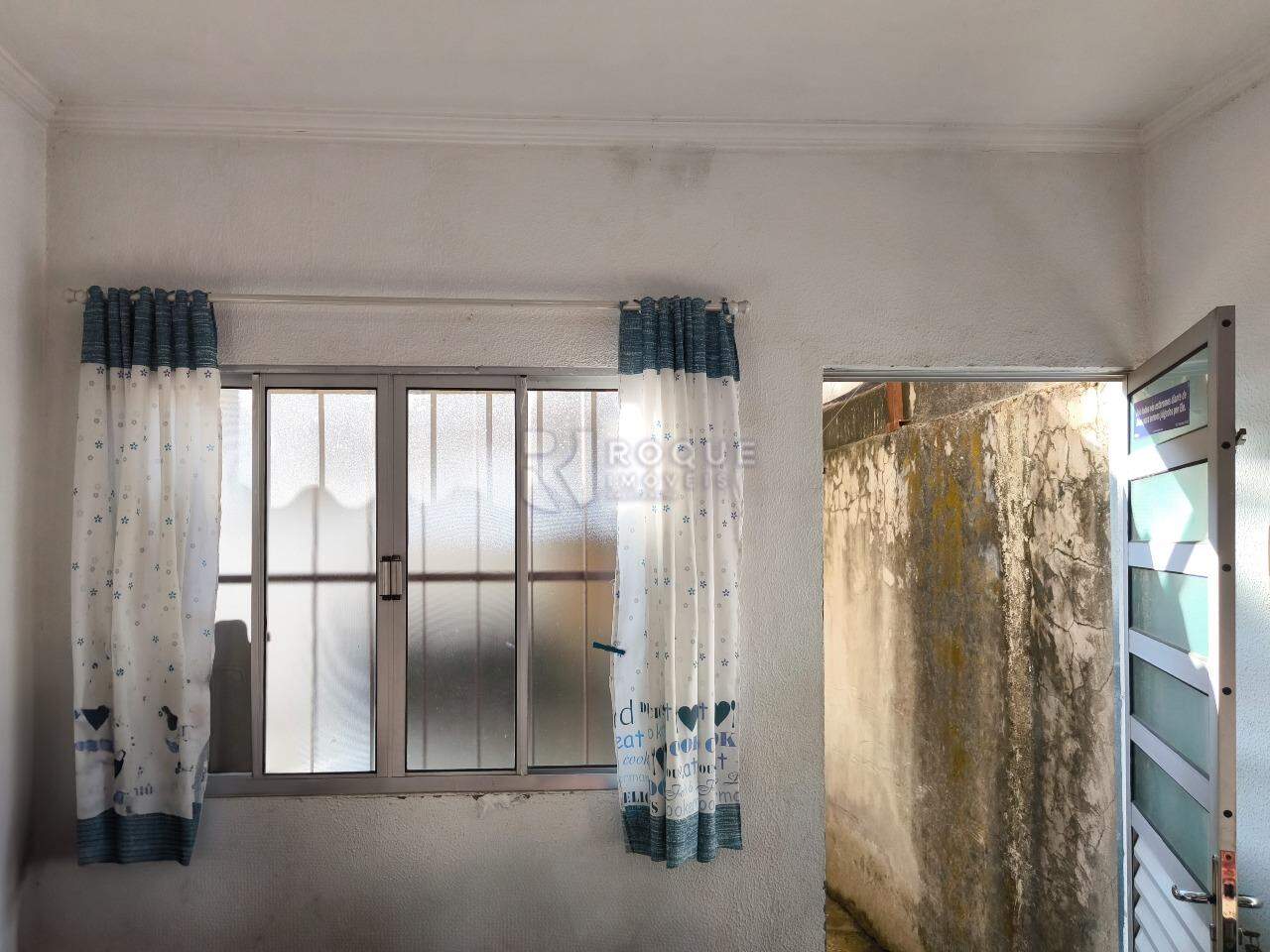 Casa Residencial à venda no bairro Jardim Residencial e Comercial Alto dos Laranjais: SALA DE ESTAR