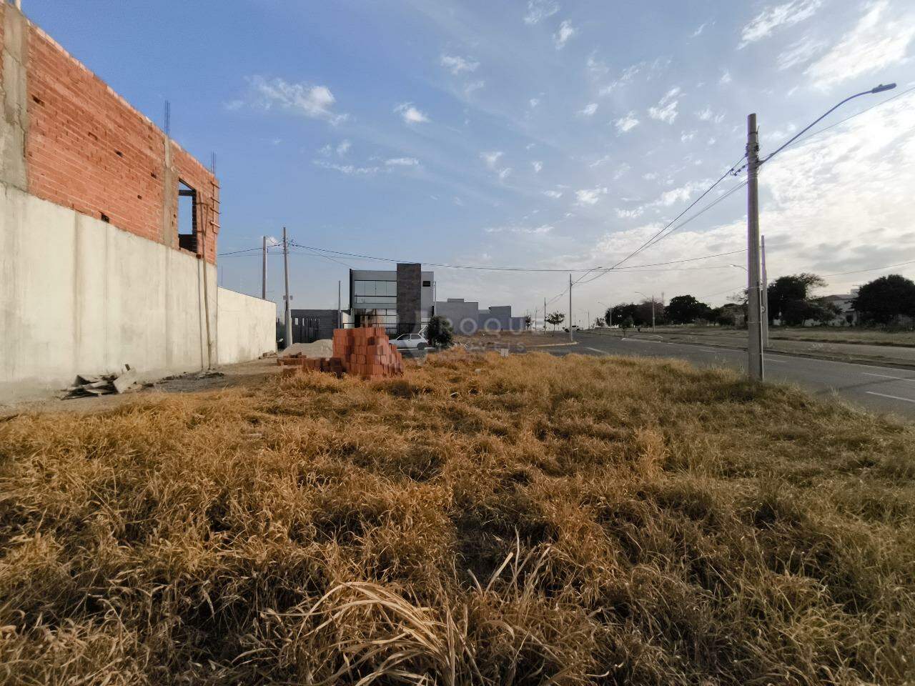Terreno à venda no bairro Jardim Campo Verde II: 