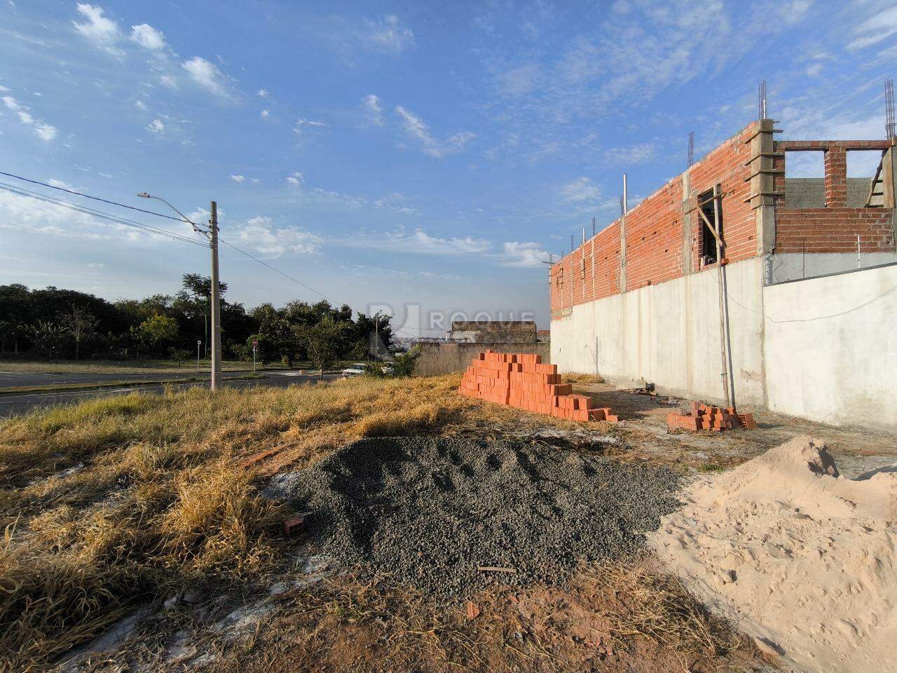 Terreno à venda no bairro Jardim Campo Verde II: 