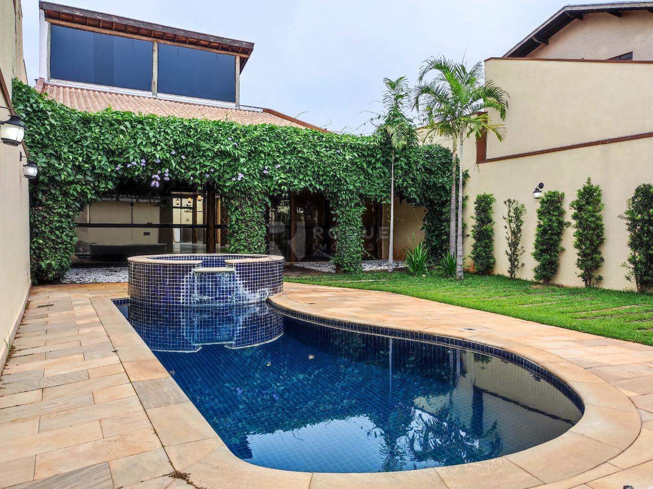 Salão para aluguel no bairro Parque Egisto Ragazzo: PISCINA