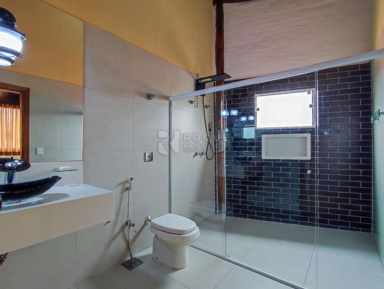 Salão para aluguel no bairro Parque Egisto Ragazzo: BANHEIRO SOCIAL MEZANINO