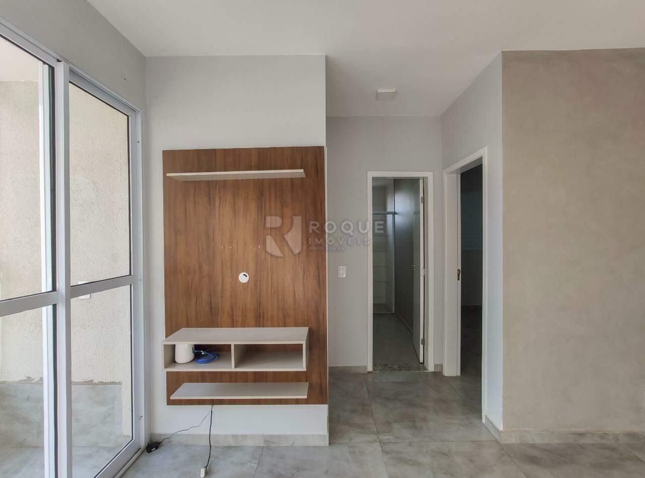 Apartamento para aluguel no bairro Vale das Esmeraldas: Sala 