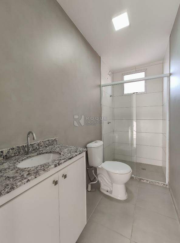 Apartamento para aluguel no bairro Vale das Esmeraldas: WC social 