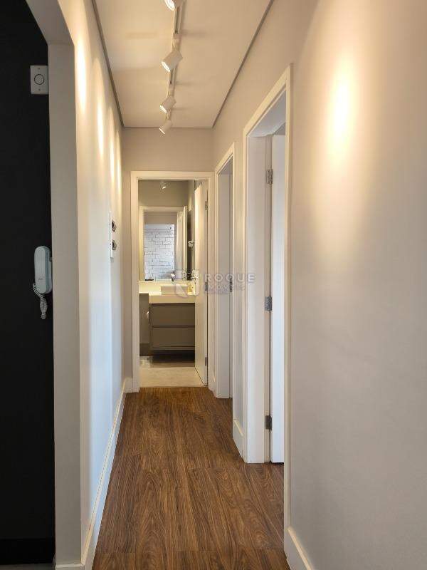 Apartamento à venda no bairro Jardim Ouro Verde: CORREDOR INTERNO