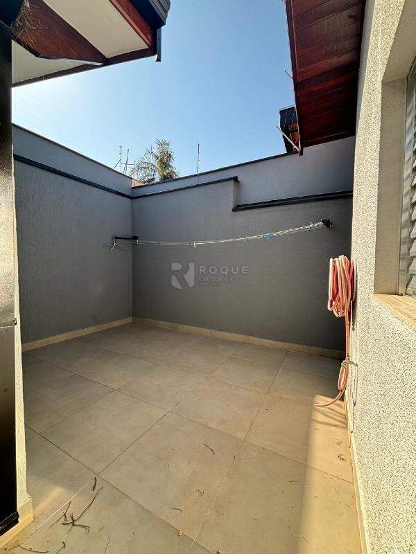Casa Residencial à venda no bairro Residencial Nobreville: Quintal
