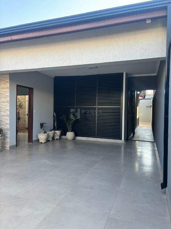 Casa Residencial à venda no bairro Residencial Nobreville: Garagem