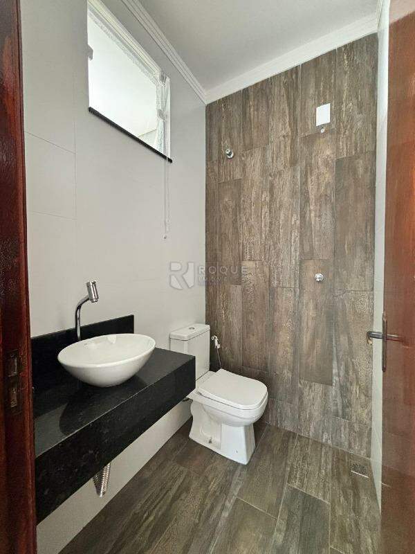 Casa Residencial à venda no bairro Residencial Nobreville: Wc externo