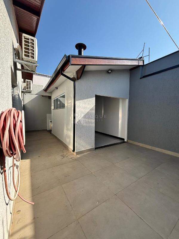 Casa Residencial à venda no bairro Residencial Nobreville: Quintal