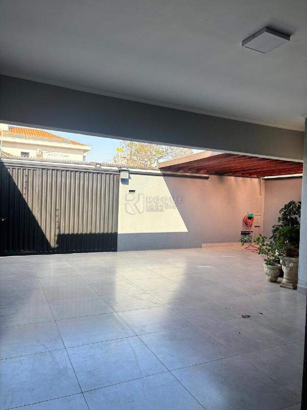 Casa Residencial à venda no bairro Residencial Nobreville: Garagem
